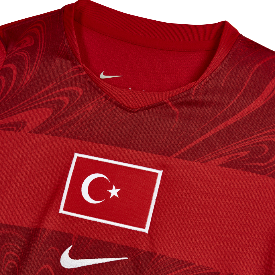 GENÇ İÇ SAHA STADYUM FORMASI KIRMIZI