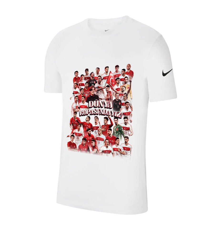 DÜNYA KUPASI YOLUNDA HATIRA T-SHİRT L