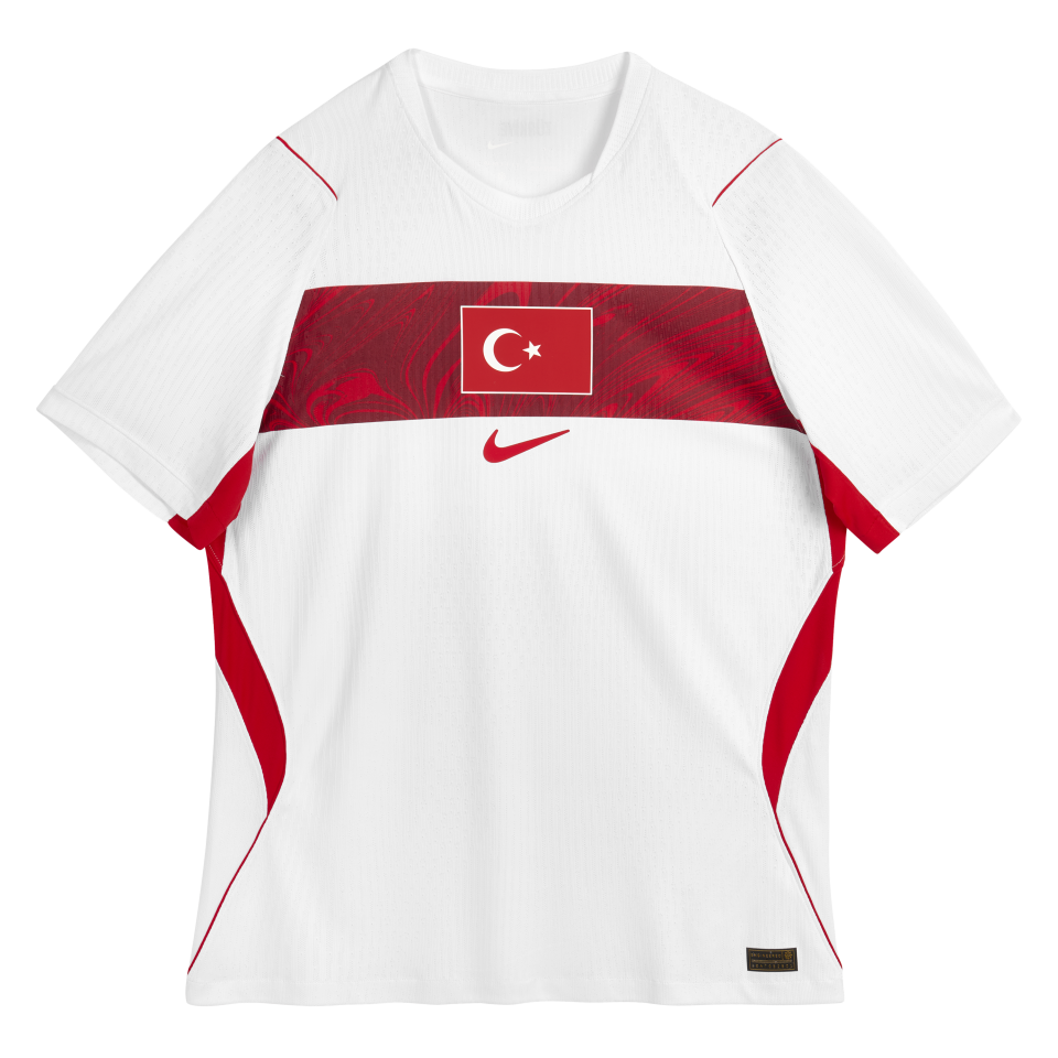 ERKEK DEPLASMAN MAÇ FORMASI BEYAZ L