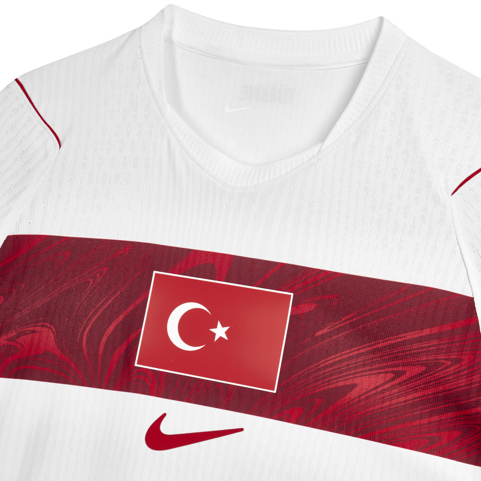 ERKEK DEPLASMAN MAÇ FORMASI BEYAZ L